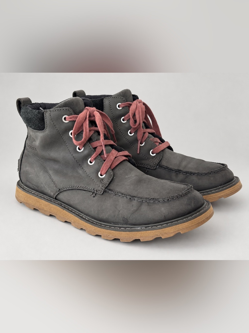 Sorel Men's Madson II Moc Toe Distressed Lace Up Outdoor Boots Size 10